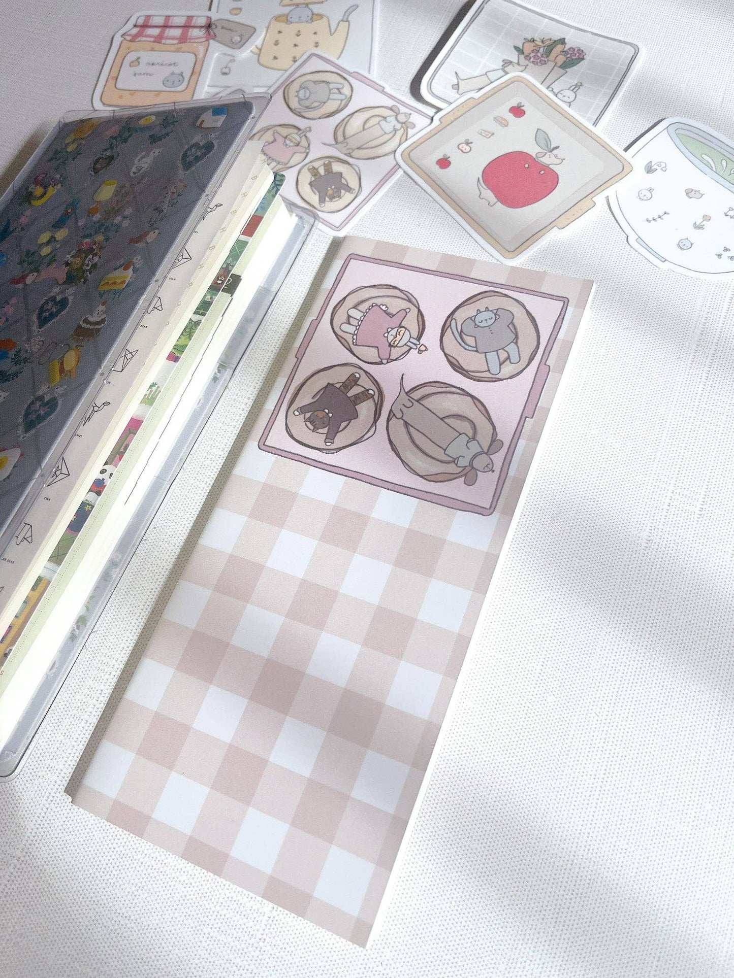 Kuboandlucy Stationery Co | Sticker Release Boek | Hobonichi Weeks Formaat