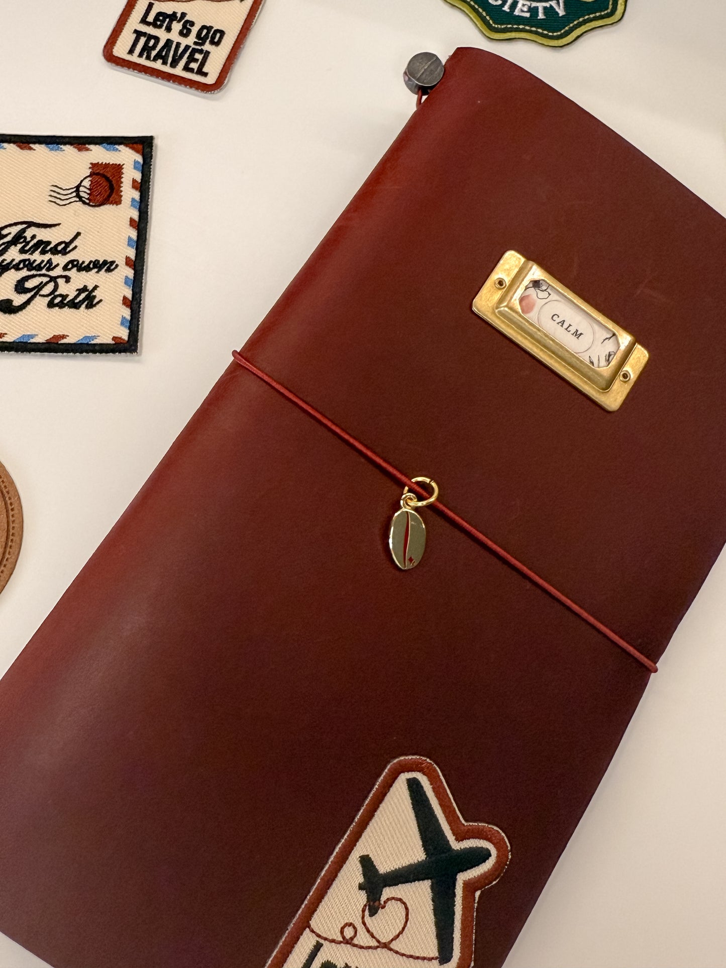 Kolour Cafe - Coffee bean red - Charm