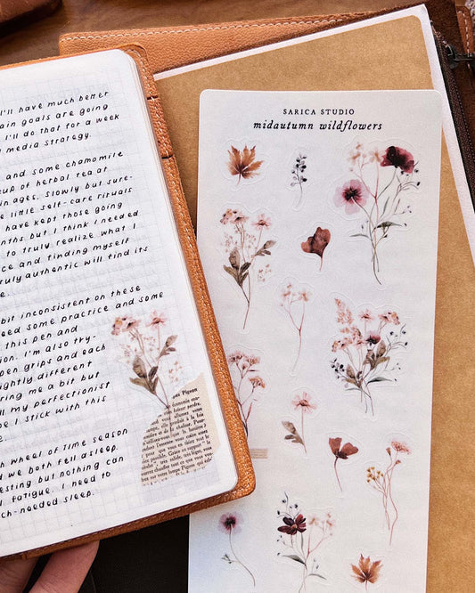 Sarica Studio - Midautumn wildflowers