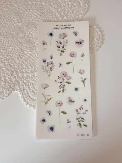 Sarica Studio - Spring wildflowers
