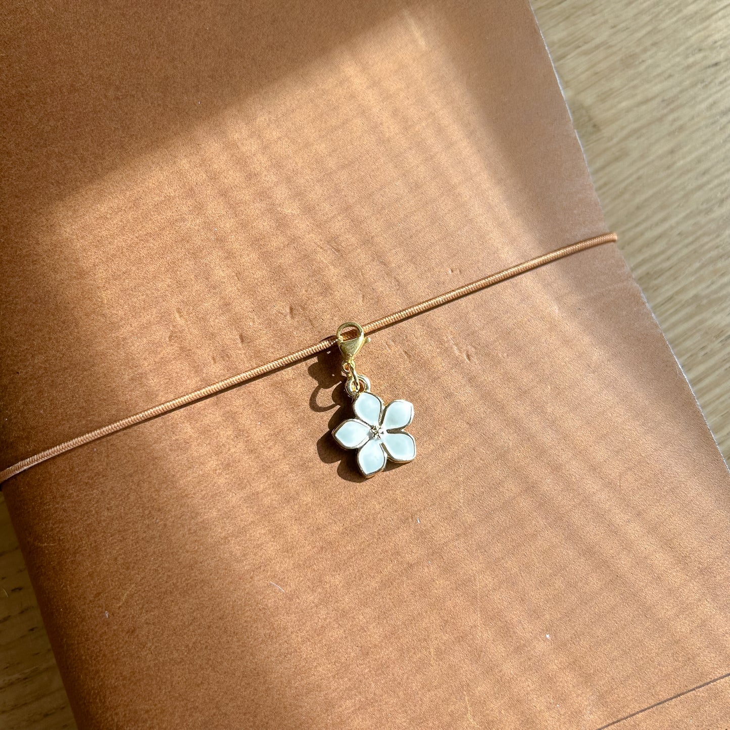 Journal charm - White flower