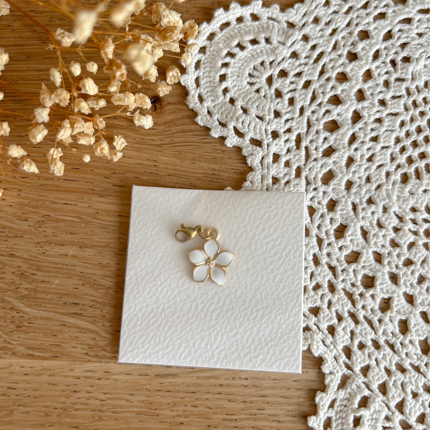 Journal charm - White flower