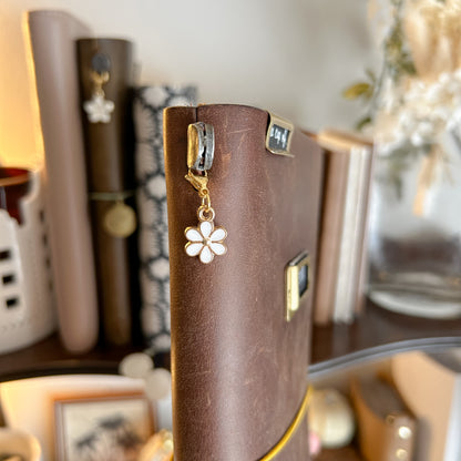 Journal charm - White flower 2.0