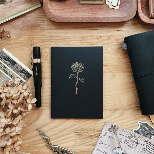 Sarica Studio - Rose notebook - Passport size TN