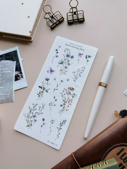 Sarica Studio - Misty morning flora